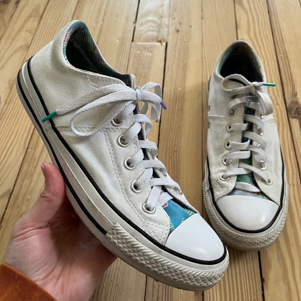 Converse Chuck Taylor All Star White Multicolor Star Print Shoes‎ comfort casual